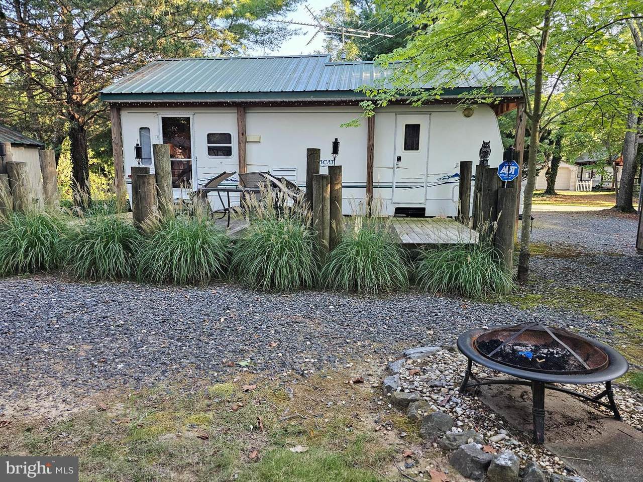 348,347 Comanche Drive - Photo 1