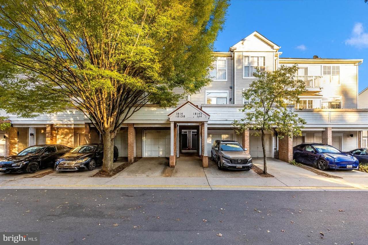 18138 Royal Bonnet Circle - Photo 1