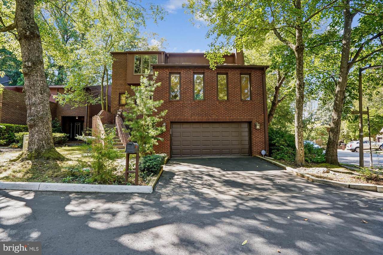 3501 Redwood Court - Photo 1