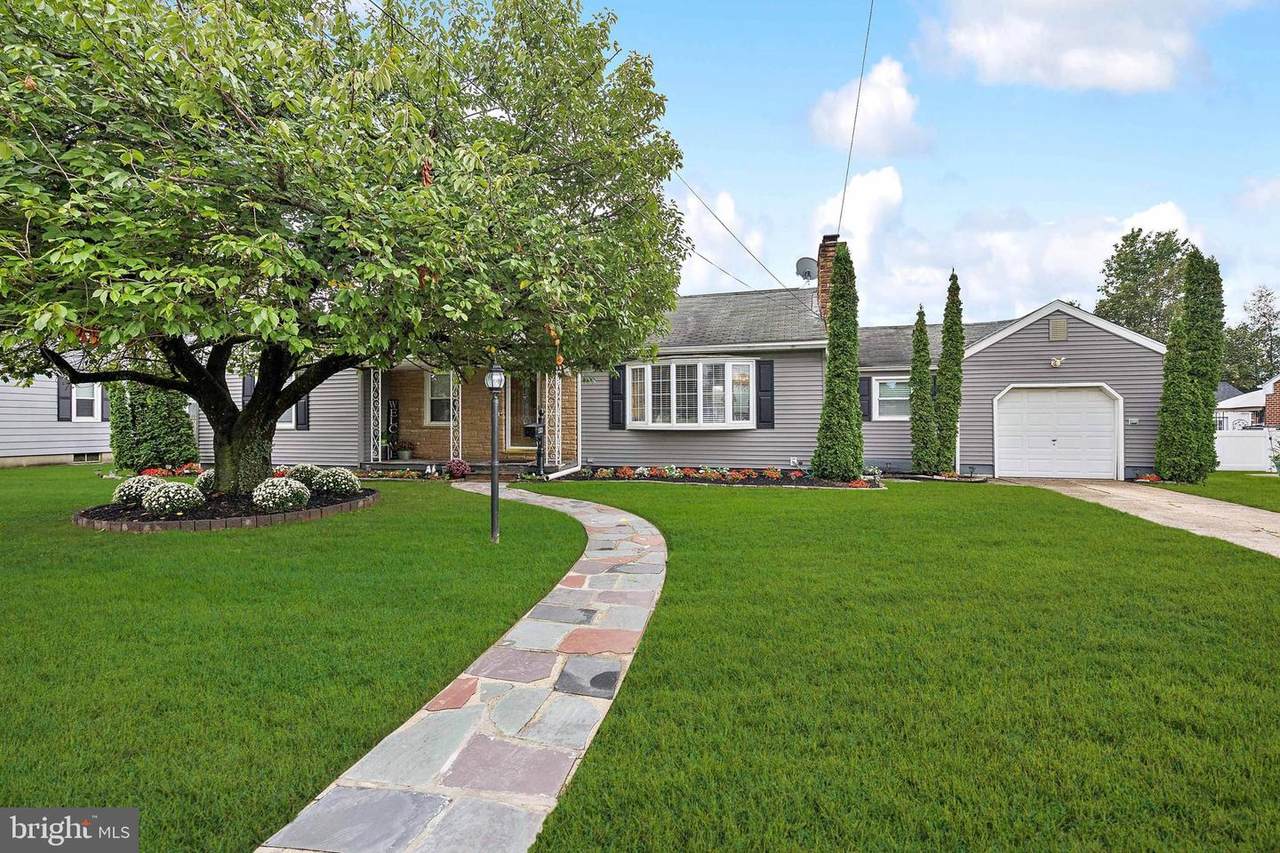 520 Rutgers Avenue - Photo 1