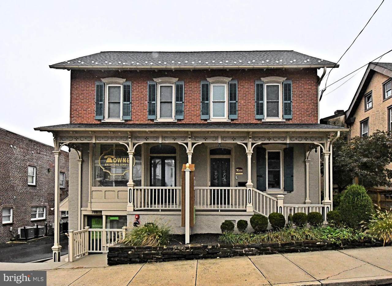 206 Main Street - Photo 1