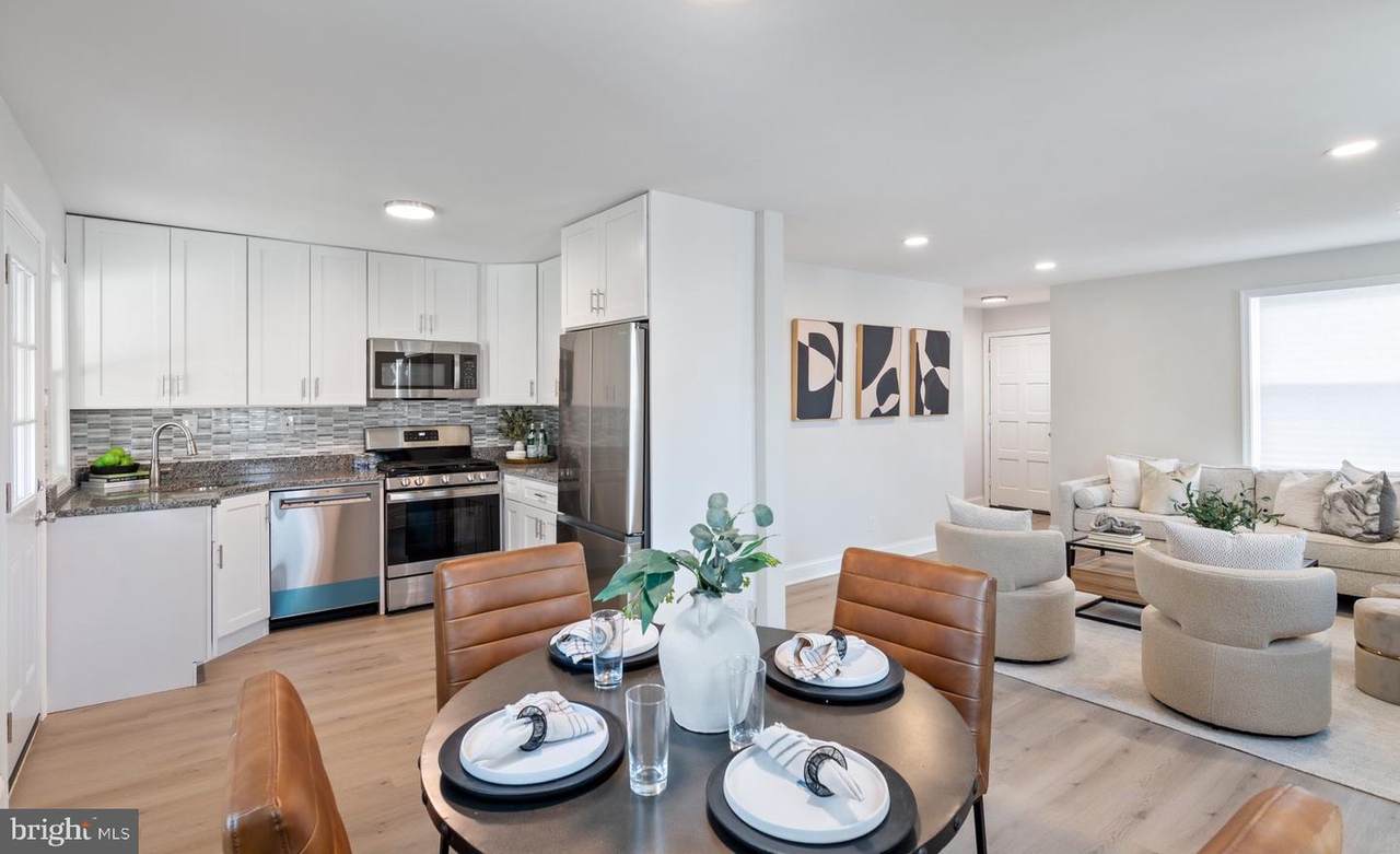 3525 Meadowside Road - Photo 1