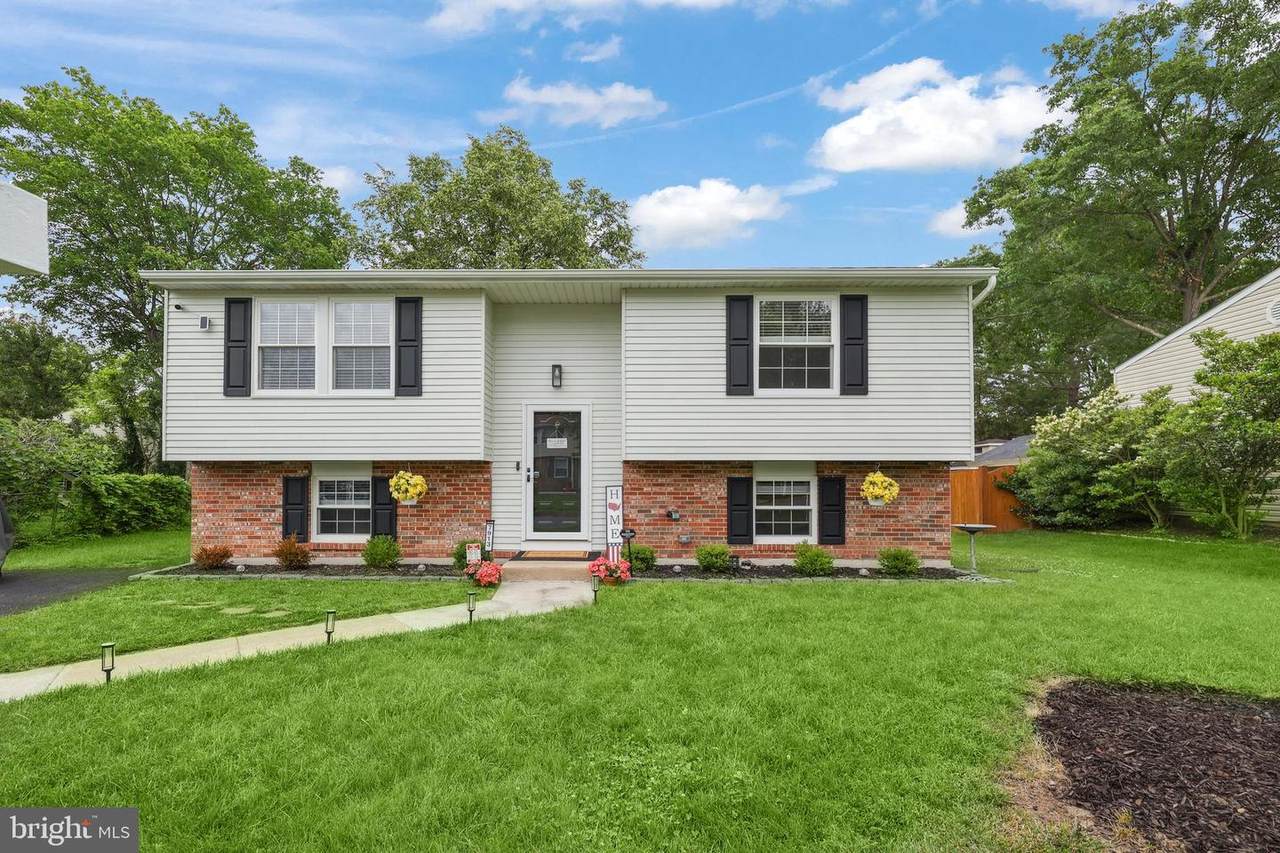 7913 Fitzroy Street - Photo 1