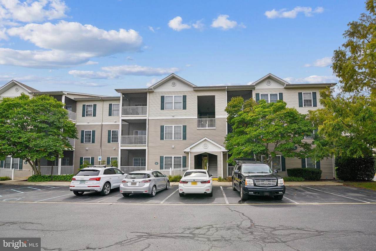 300 Pebble Drive - Photo 1