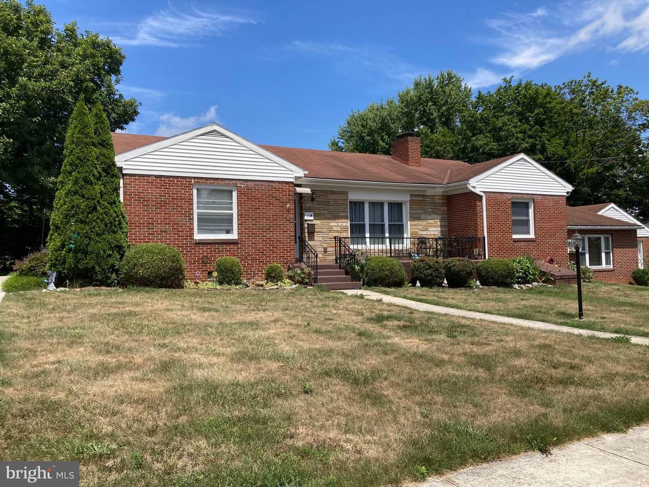 10 Moller Parkway - Photo 1