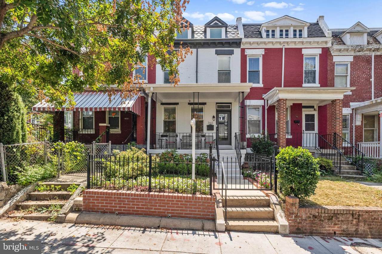 760 Hobart Place - Photo 1