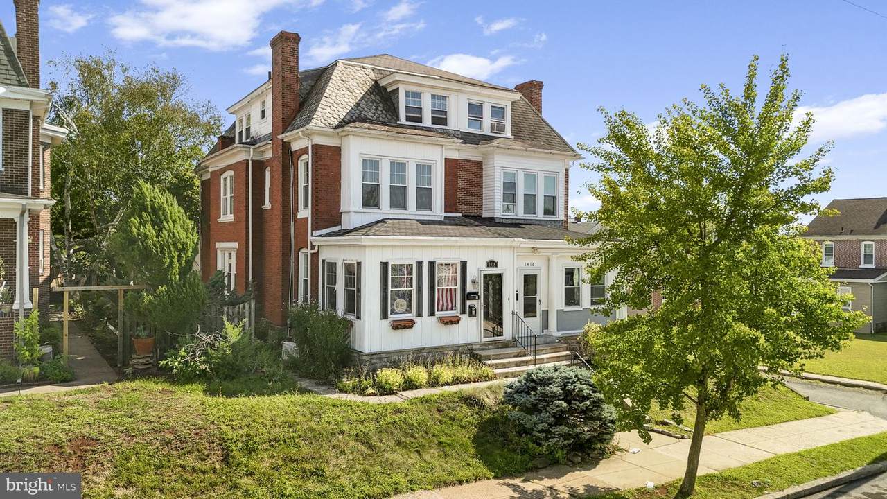 1418 Pine Street - Photo 1