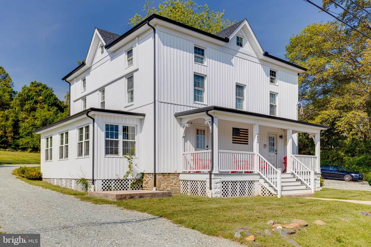 203 Blythedale Road - Photo 1