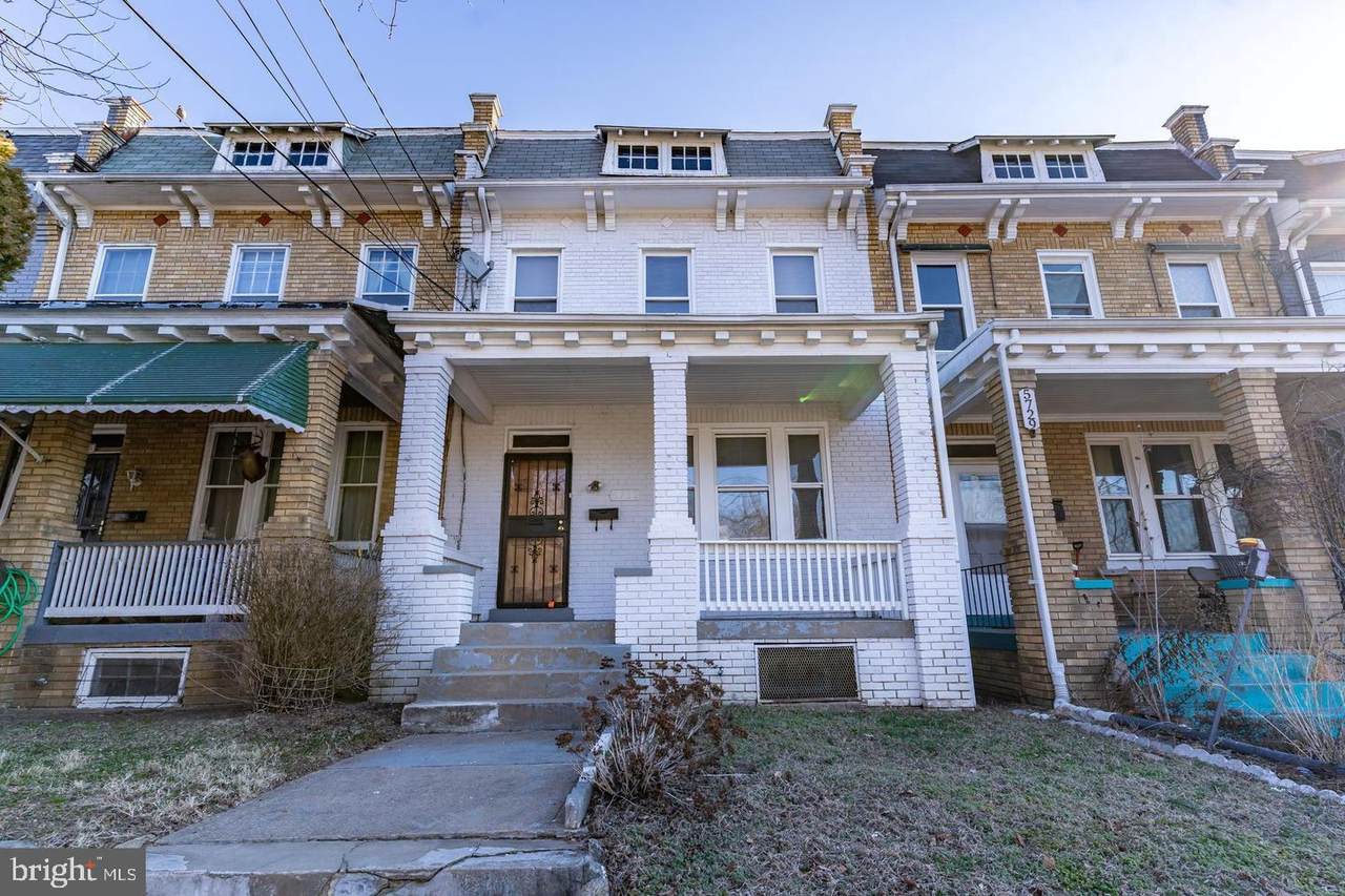 5731 9TH Street - Photo 1