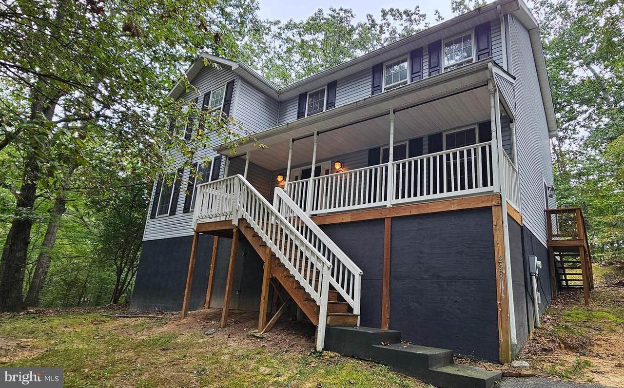 228 Thunderbird Drive - Photo 1