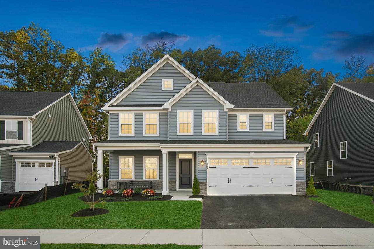 601 Pathfinder Circle - Photo 1