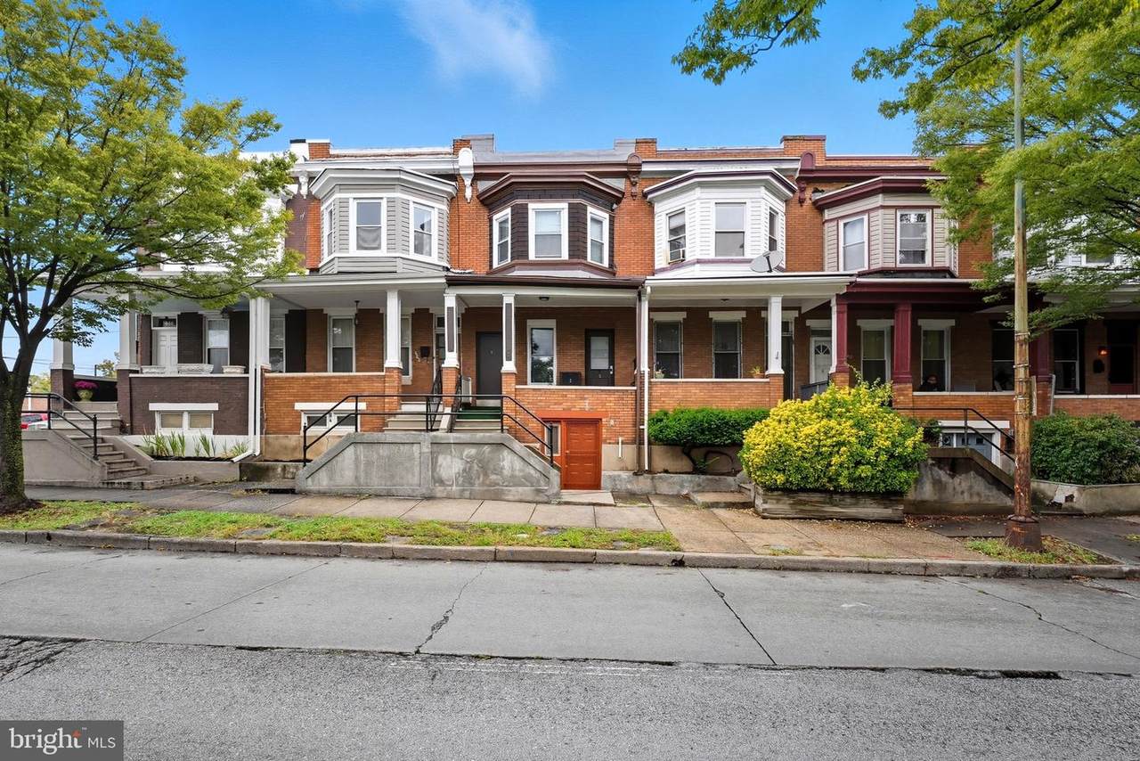 604 33RD Street - Photo 1