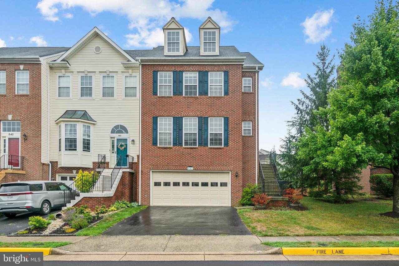 641 Springhouse Square - Photo 1