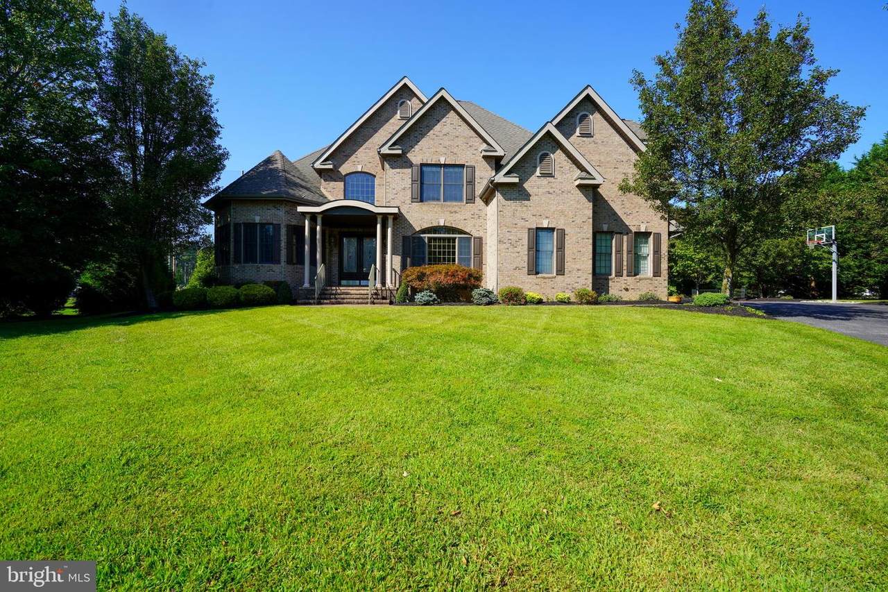 6 Excalibur Court - Photo 1