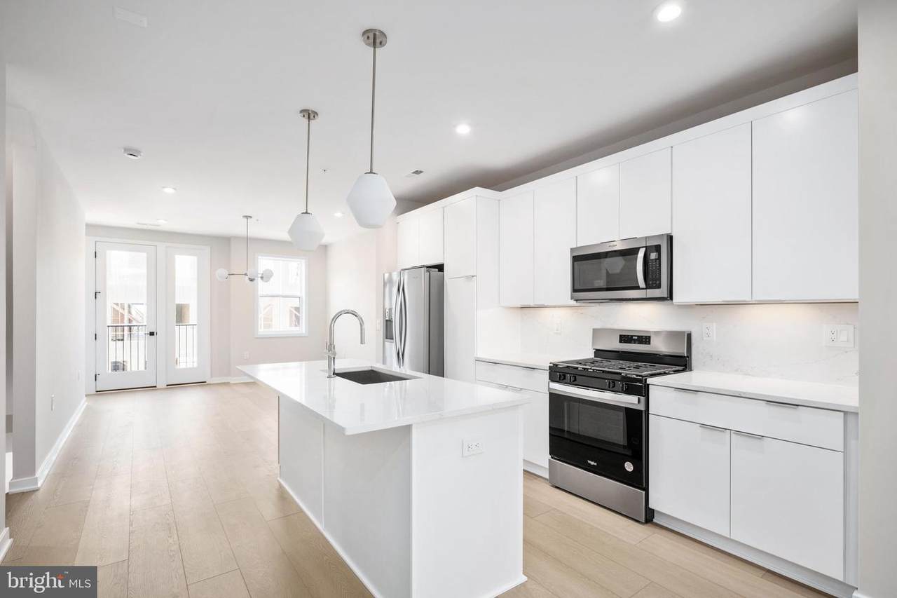 14351 Glen Manor Drive - Photo 1