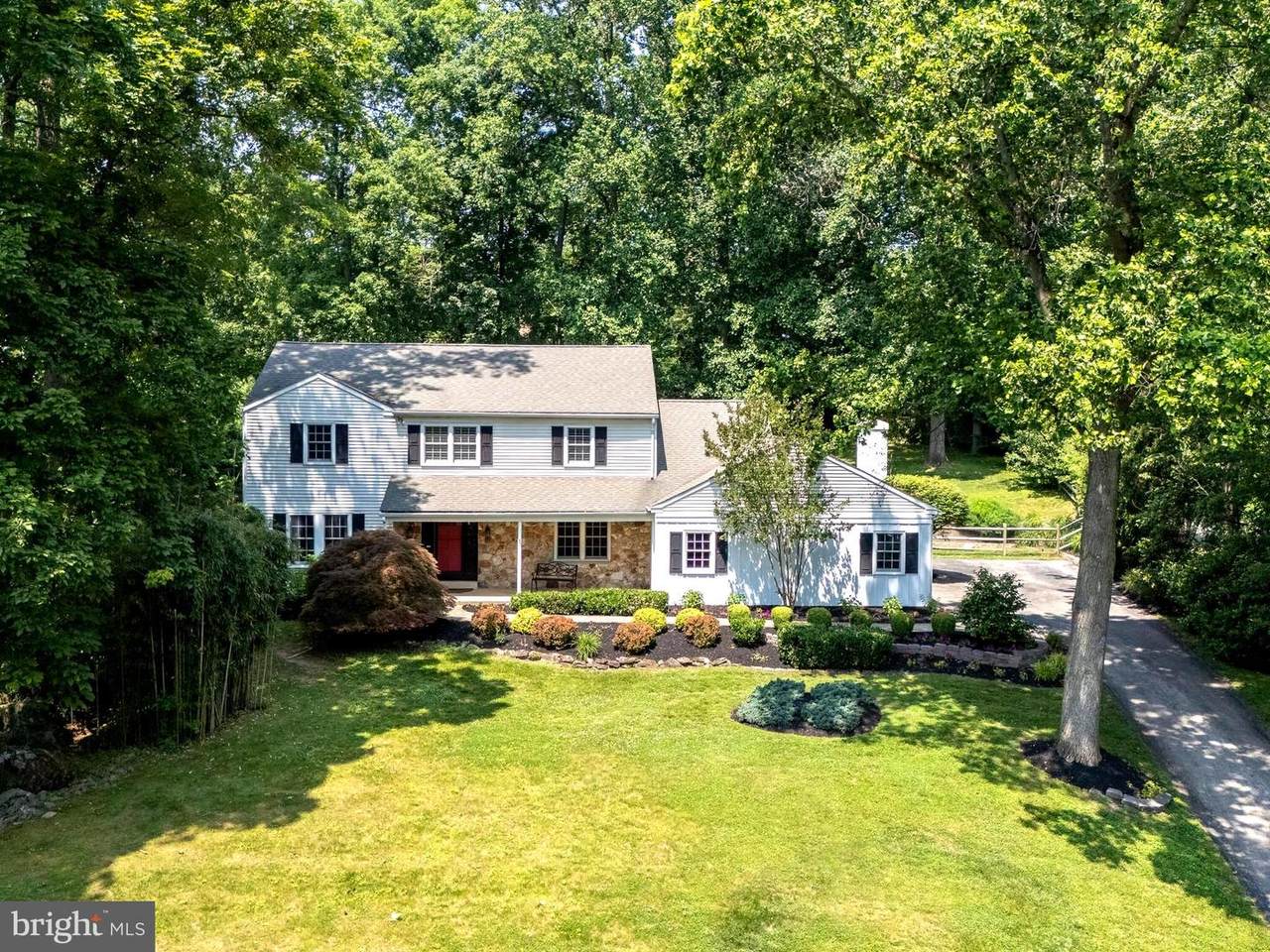 1064 Beaumont Road - Photo 1