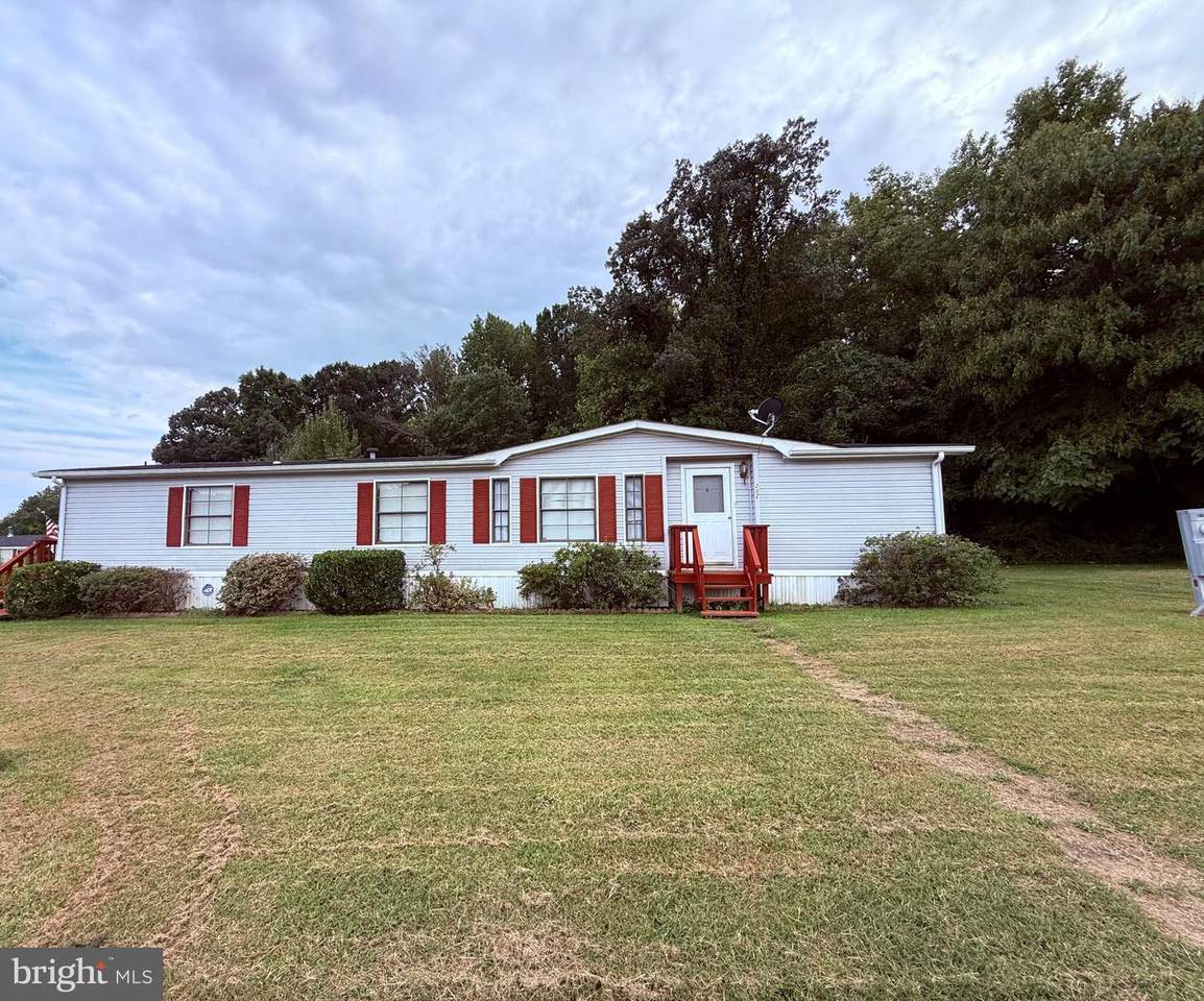 202 Garner Drive - Photo 1