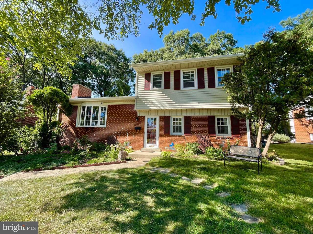 5537 Gary Avenue - Photo 1