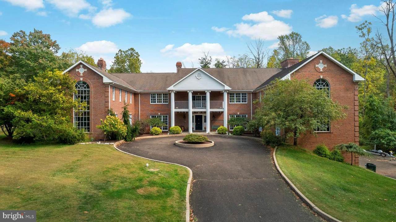 1390 Old Jacksonville - Photo 1