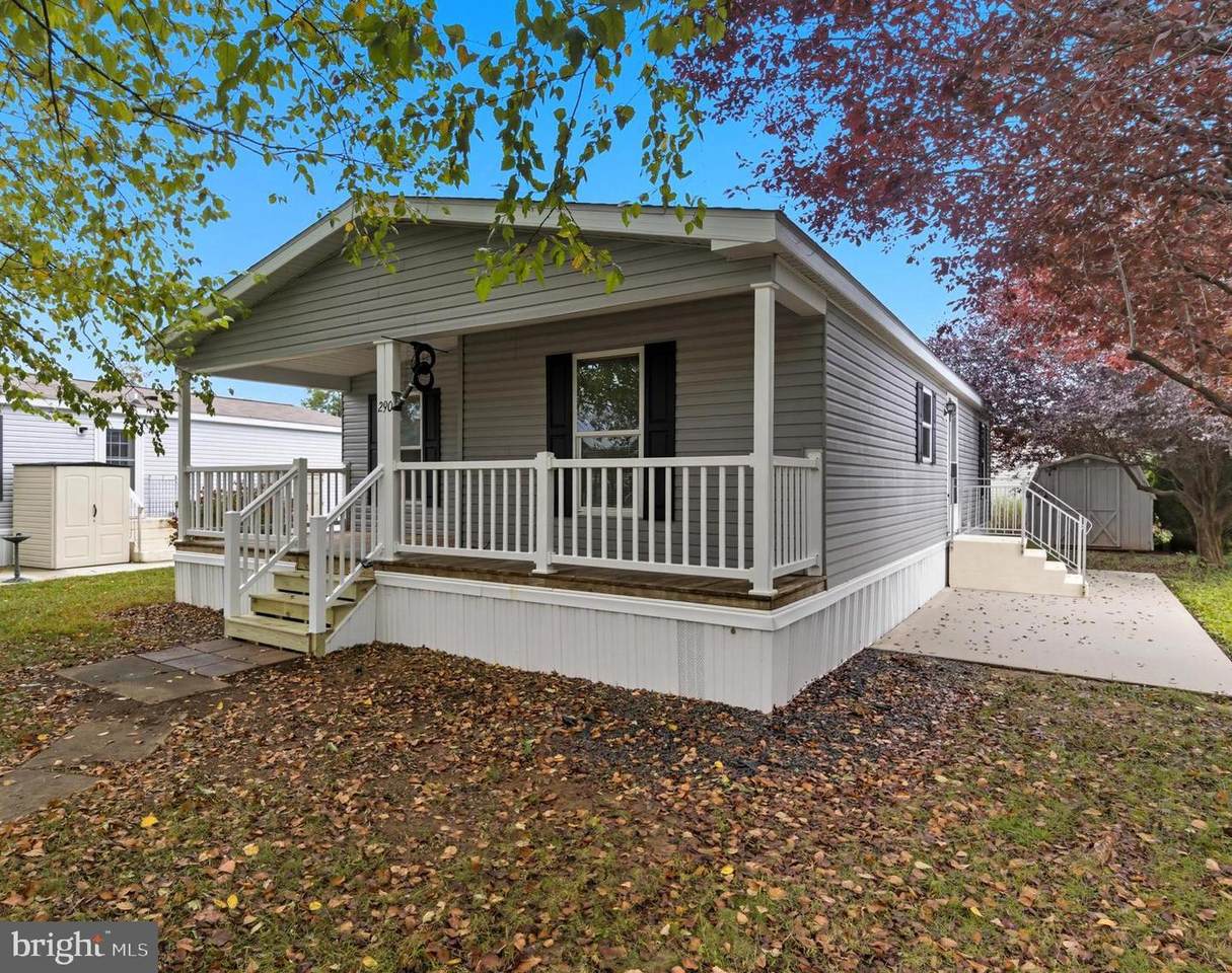 800 York Road - Photo 1