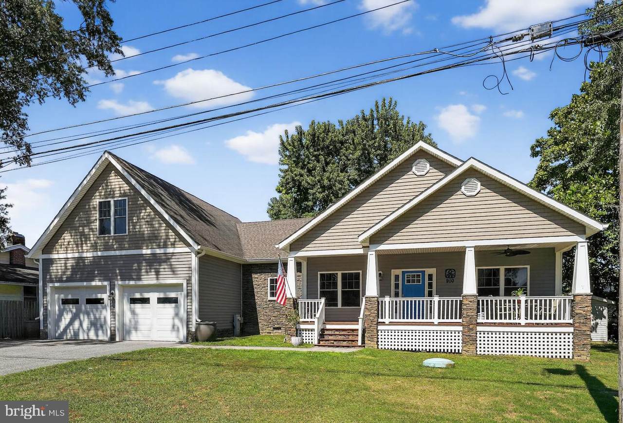 910 Severn Avenue - Photo 1