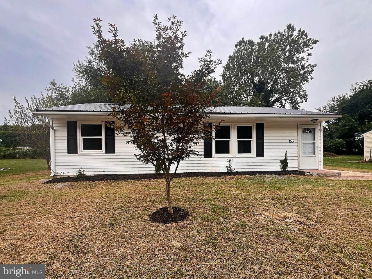 153 President Drive - Photo 1