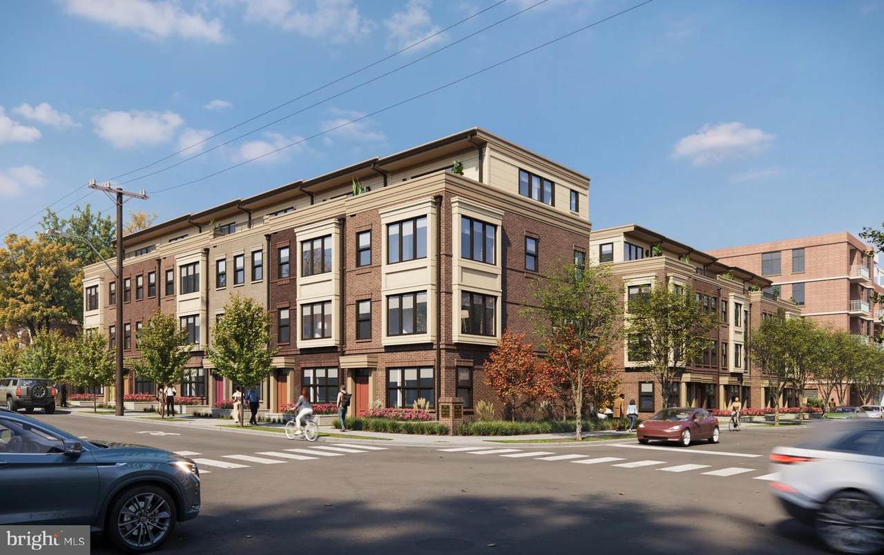 677 Park Avenue - Photo 1