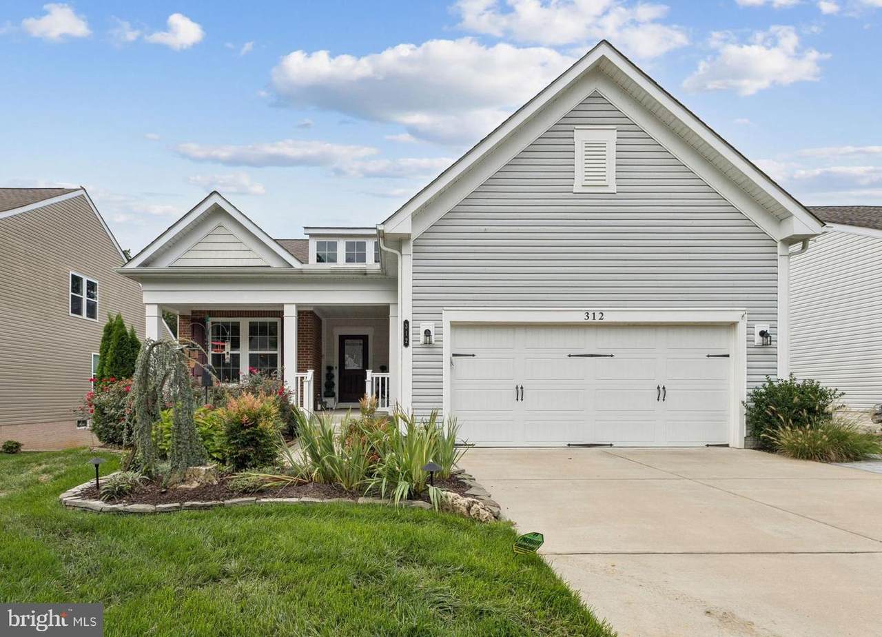 312 Montera Avenue - Photo 1