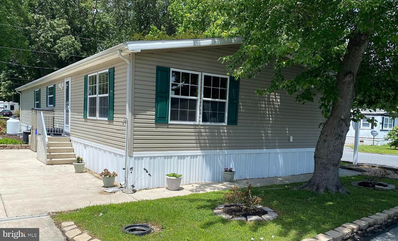 19874 Sea Air Avenue - Photo 1