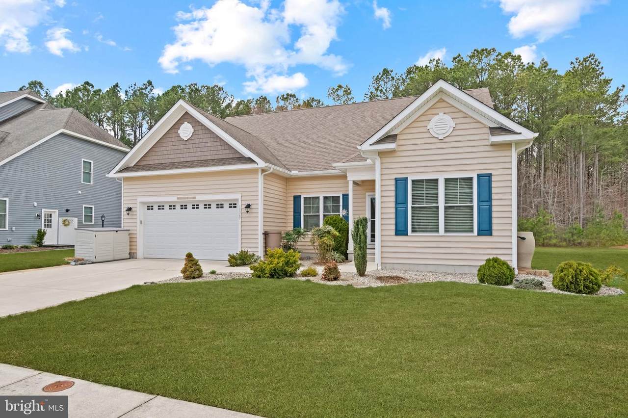 18067 Emerson Way - Photo 1