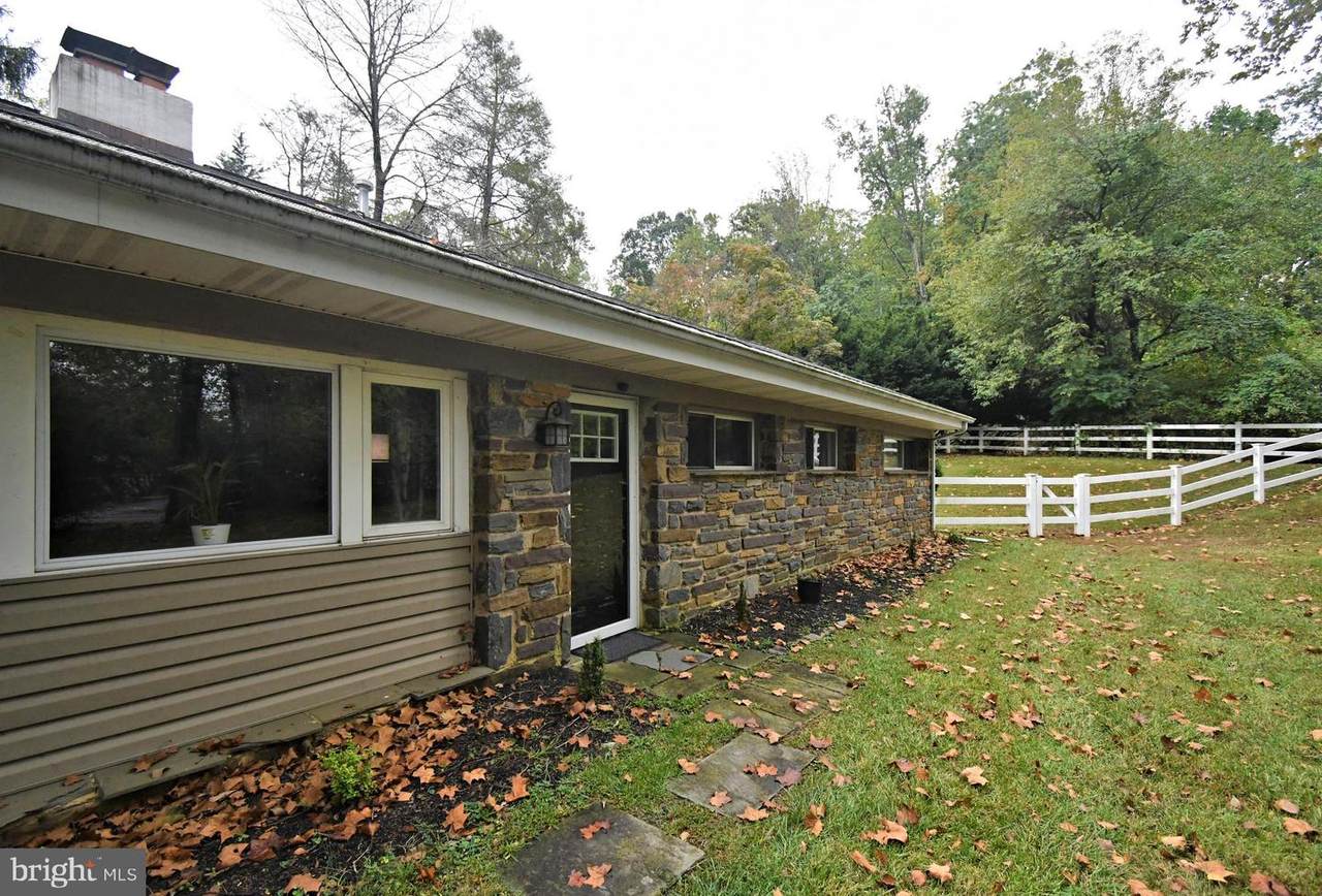 897 Croton Road - Photo 1