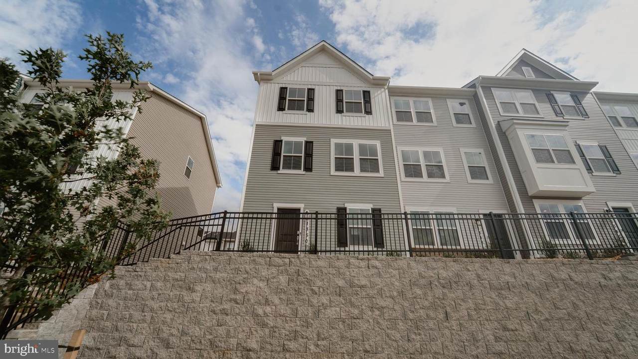 1350 Red Clover Ln - Photo 1