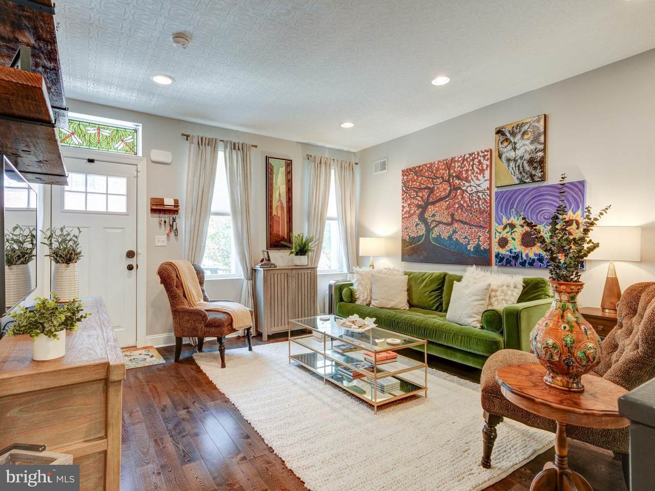 746 Uber Street - Photo 1