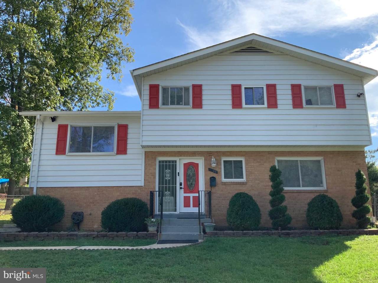 8505 21ST Avenue - Photo 1