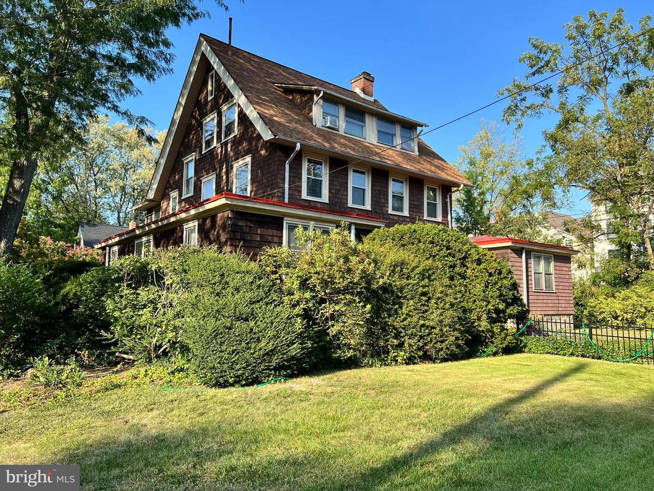 29 Stratford Avenue - Photo 1