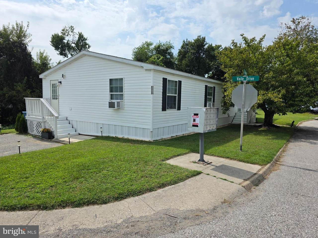 8020 Glasgow Avenue - Photo 1