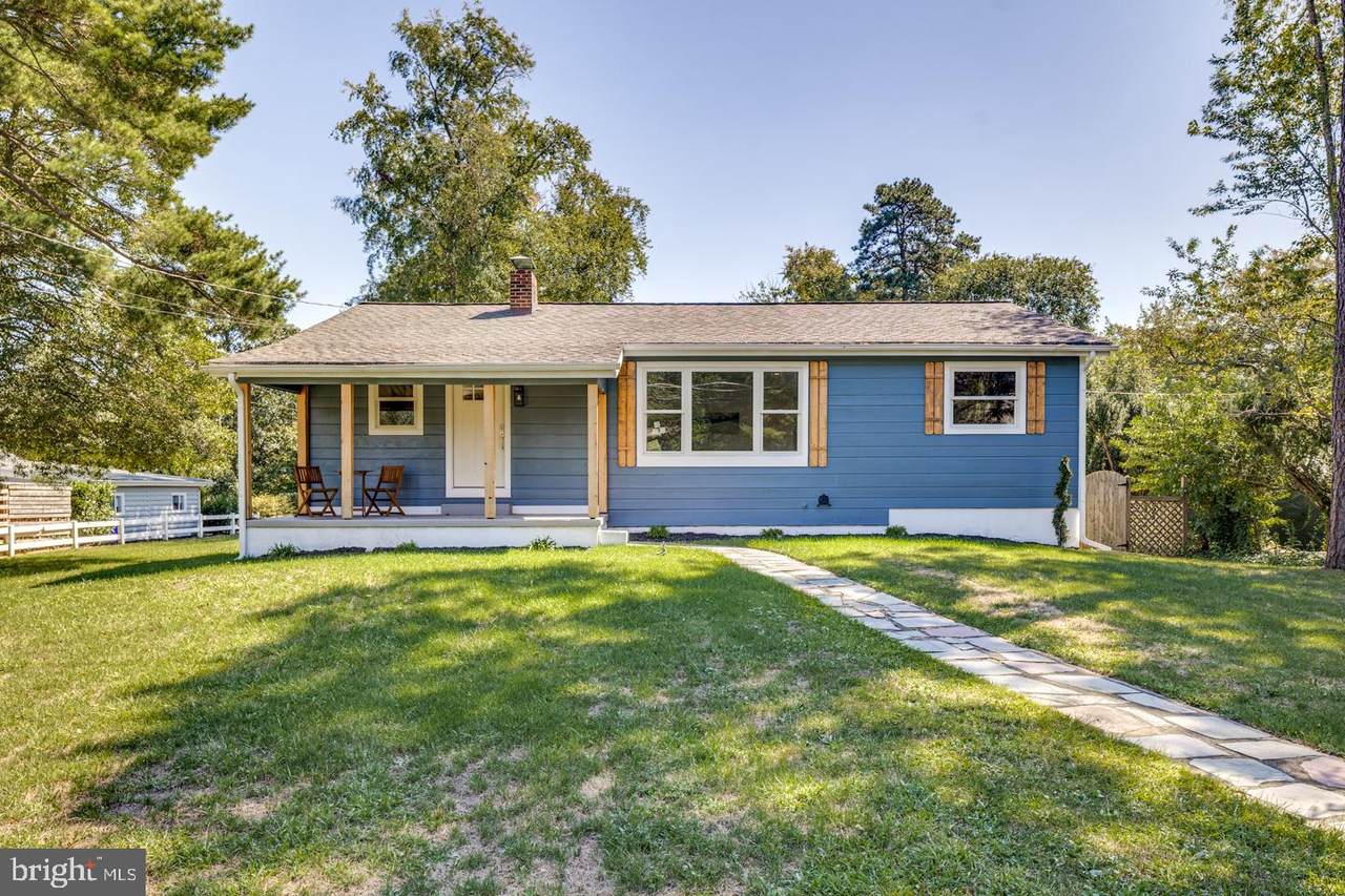 217 Taunton Boulevard - Photo 1