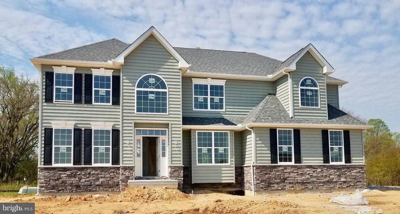 211 Laks Court - Photo 1