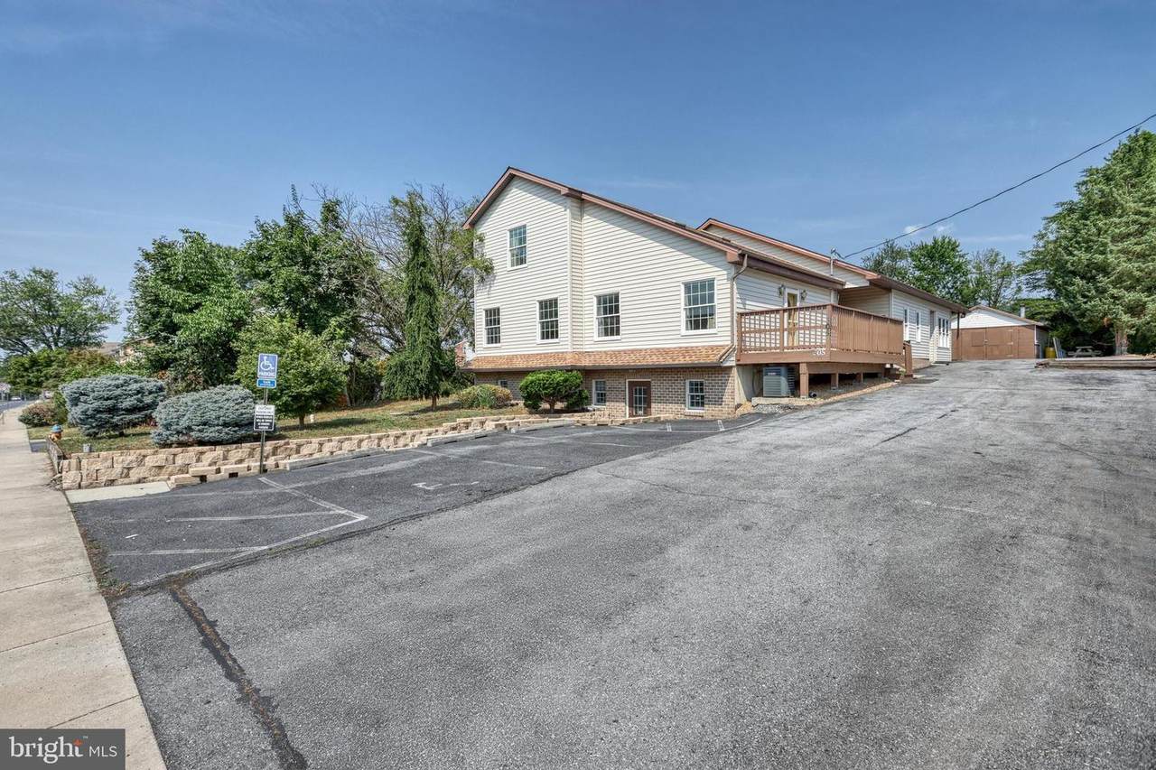 305 Shady Lane - Photo 1