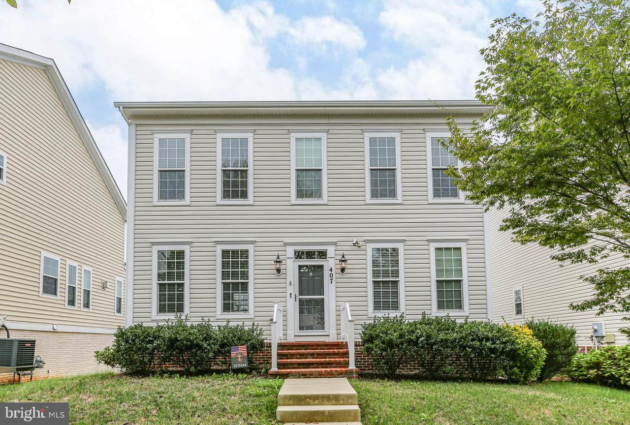 407 Apricot Street - Photo 1