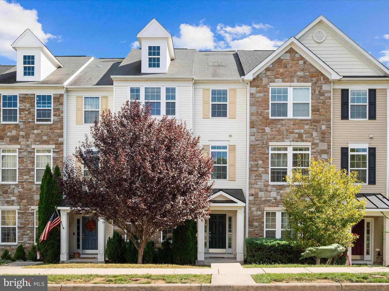 125 Cheshire Court - Photo 1