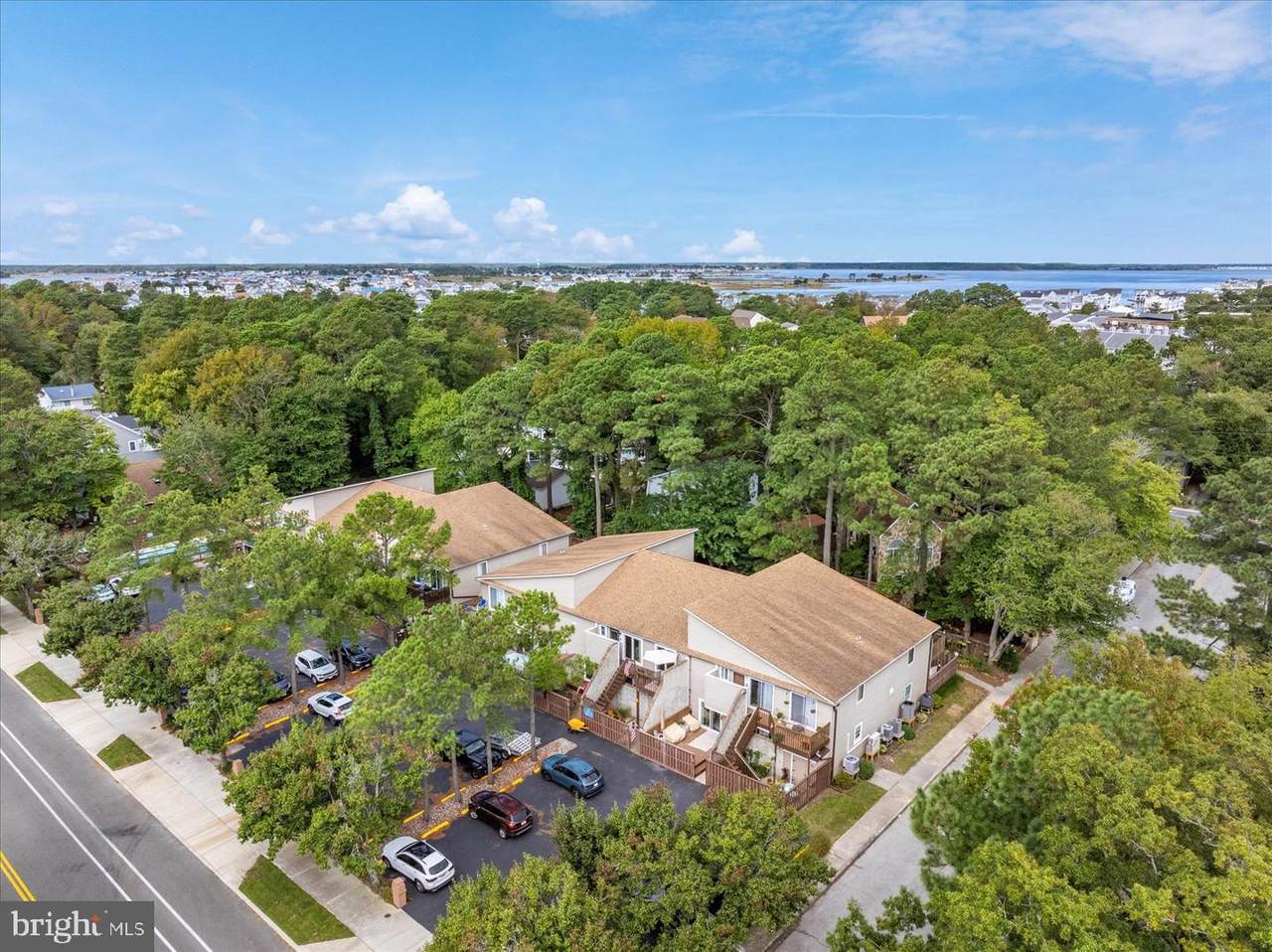 404 141ST Street - Photo 1