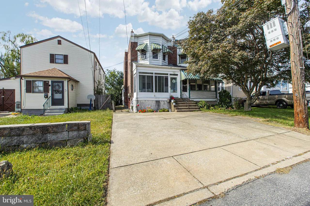 209 Amosland Road - Photo 1