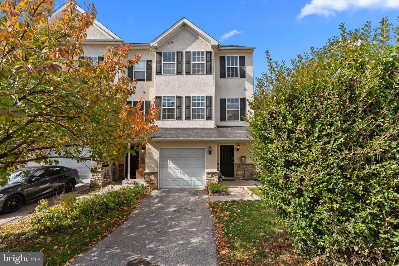 609 Swift Street - Photo 1