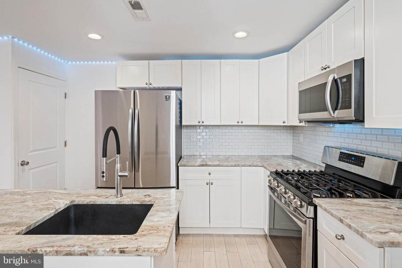 1486 Wilton Street - Photo 1