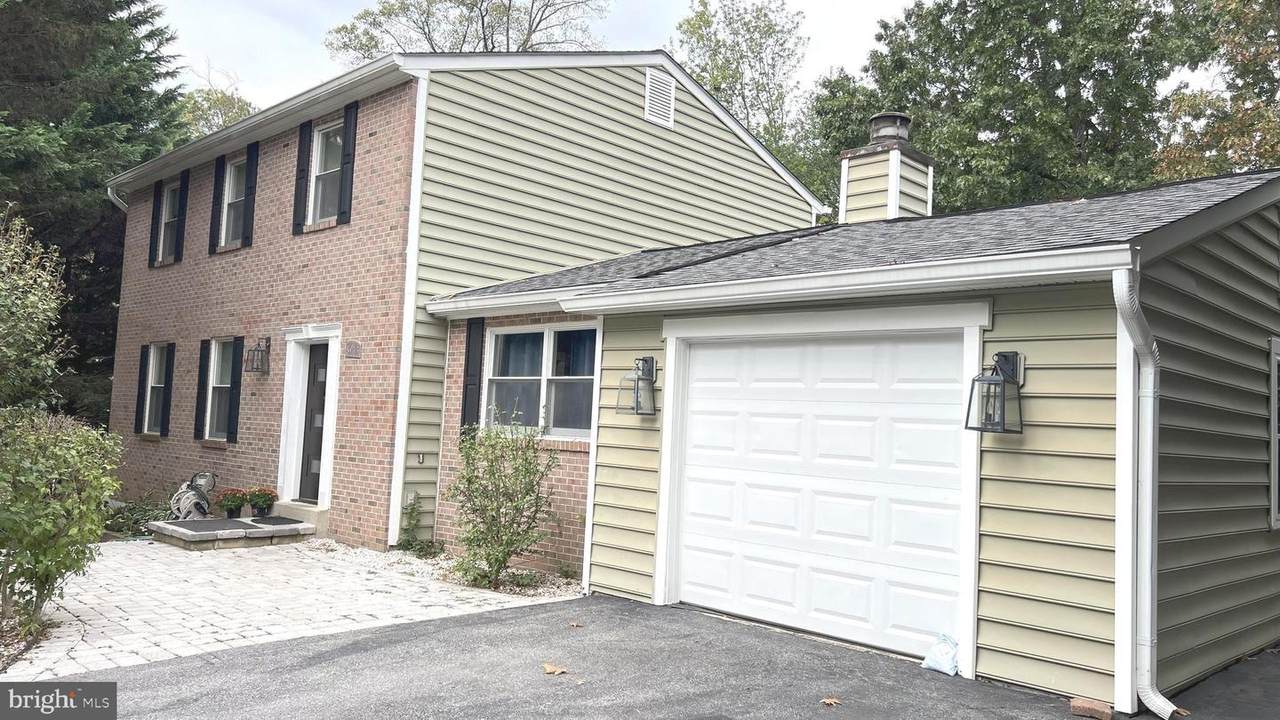 8913 Roundleaf Way - Photo 1