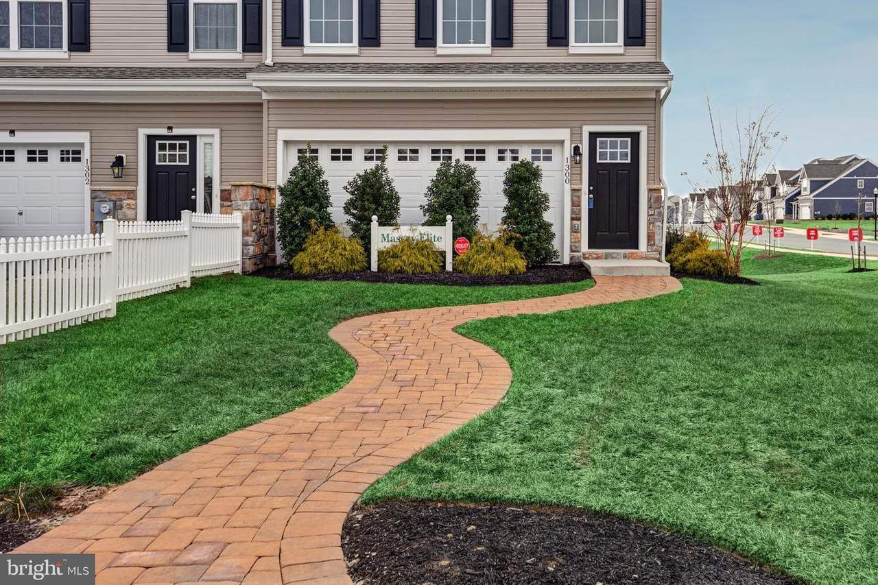 452 Rederick Lane - Photo 1