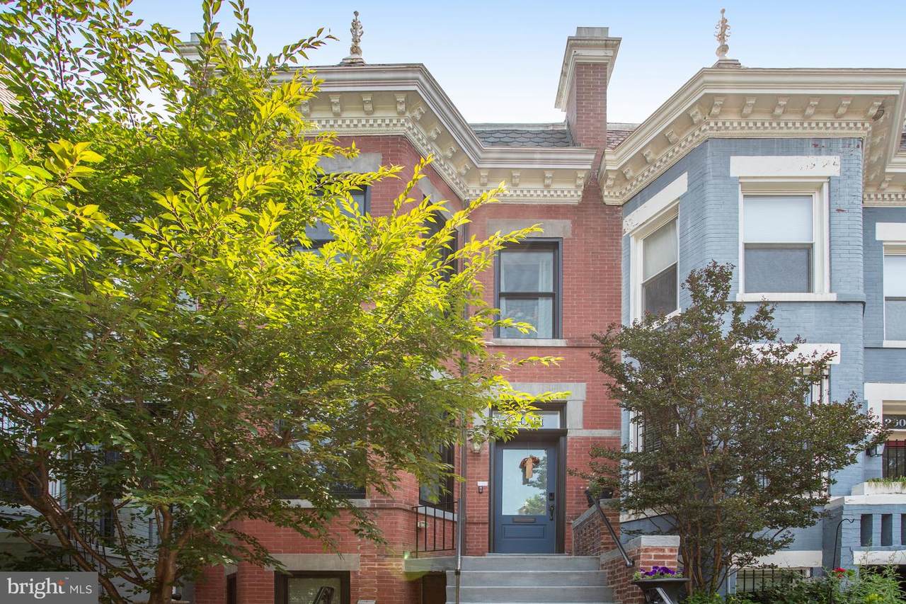 2011 1ST Street - Photo 1