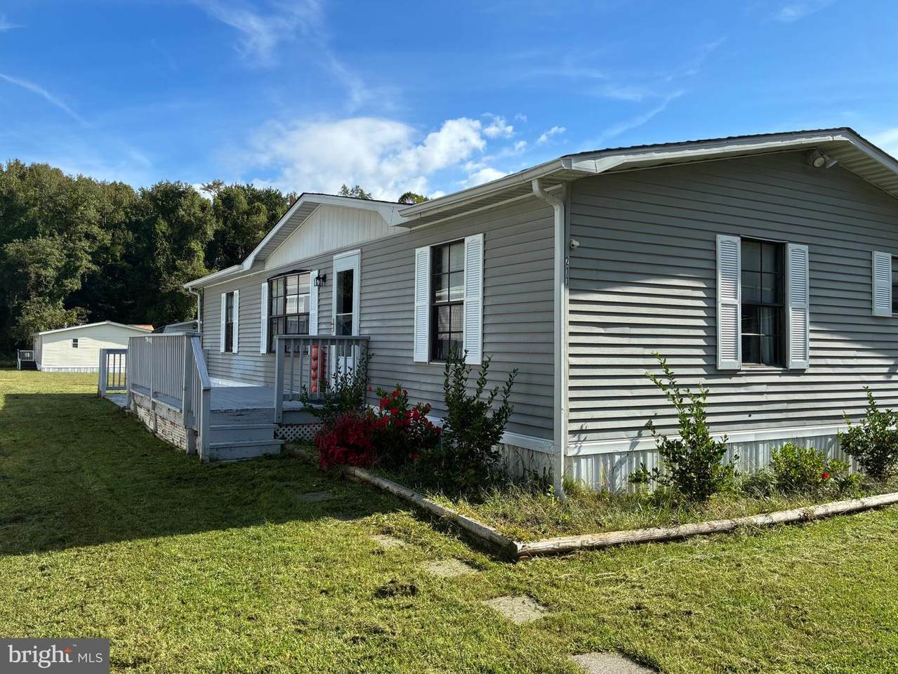 211 Forest Green - Photo 1