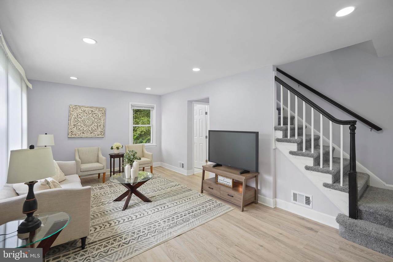 2330 Jameson Street - Photo 1